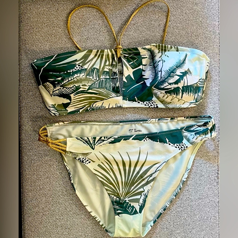 Aerie Tropical Bikini with Gold straps; Top M Bottom L; Never worn; W/O tags